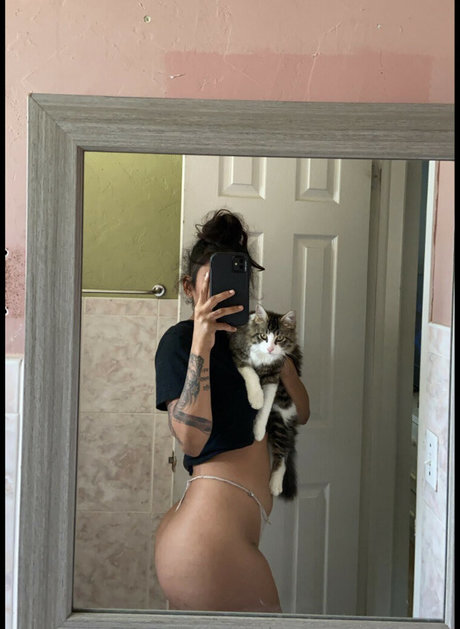 Yas Or Nathali Nostades