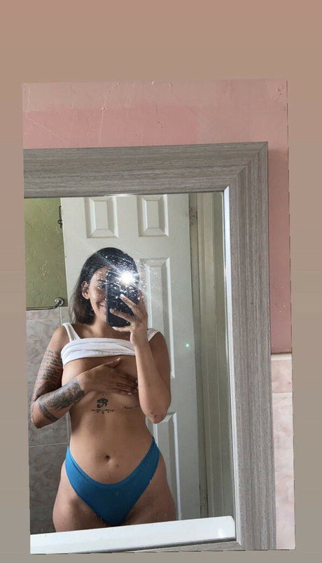 Yas Or Nathali Nostades