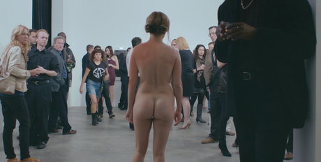 Jennifer Jason Leigh