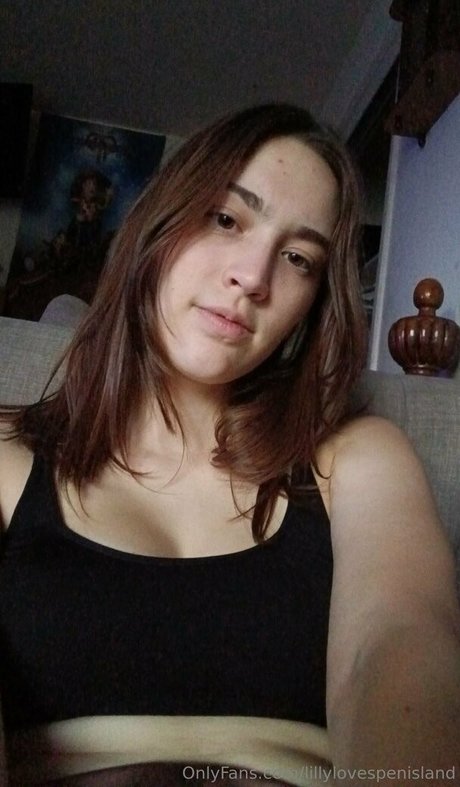 Lillylovespenisland