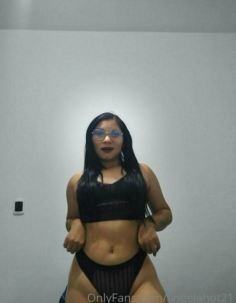Angelahot21