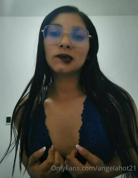 Angelahot21