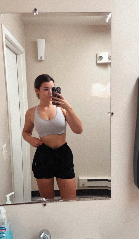Nikki Woods
