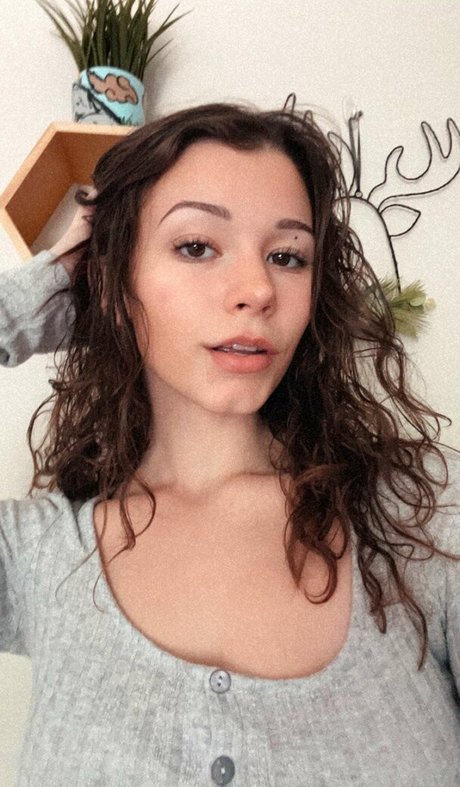 Nikki Woods
