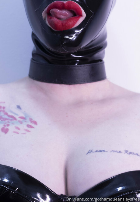 Gothamqueenslaysfree