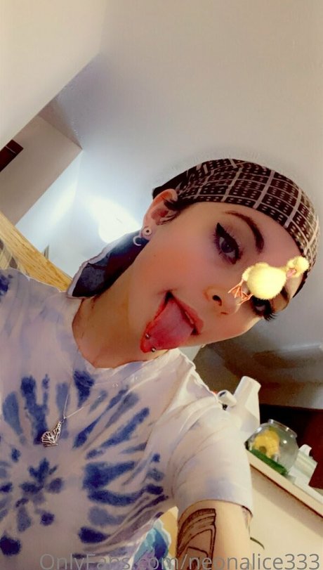 Neonalice333