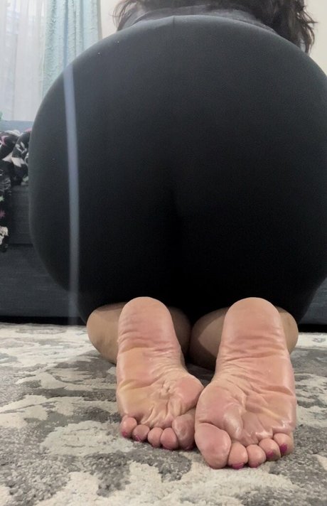 Comefollowsarah Sarah