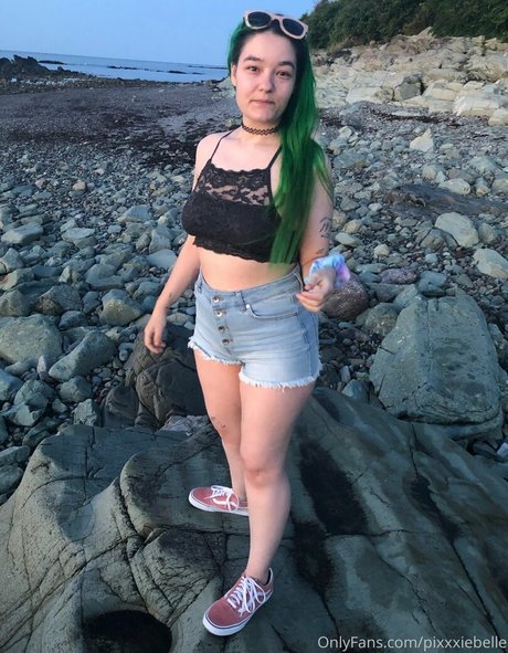Pixxxiebelle