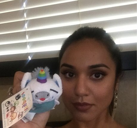 Summer Bishil