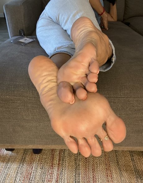 Laprettyfeet4