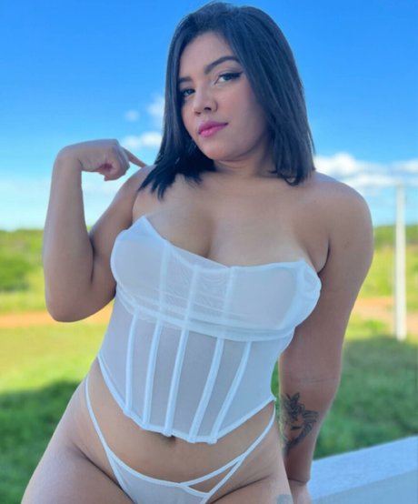 Gabyhotwife
