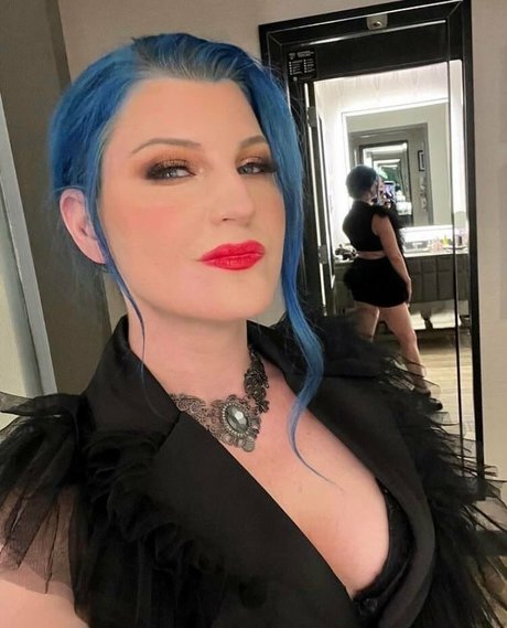 Leva Bates
