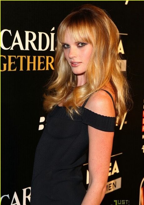 Anne Vyalitsyna