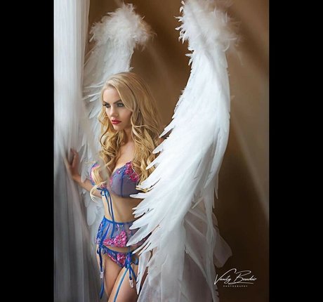 Theaustinmodelgirlatx