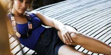 Rashida Jones  nude leaked OnlyFans photo