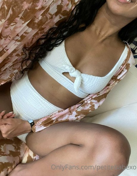 Petitebabexo