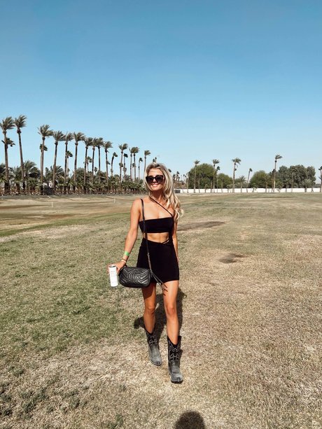 Lindsay Brewer