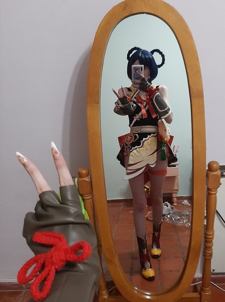 Kiki Glitter Cosplay