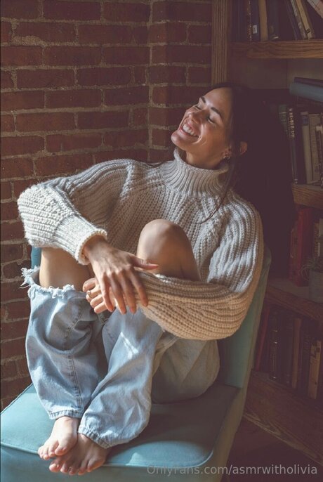 Asmrwitholivia