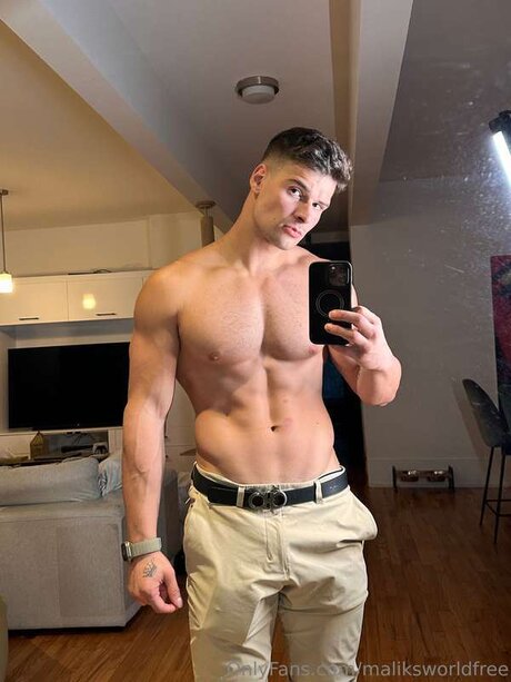 Maliksworldfree  nude leaked OnlyFans photo