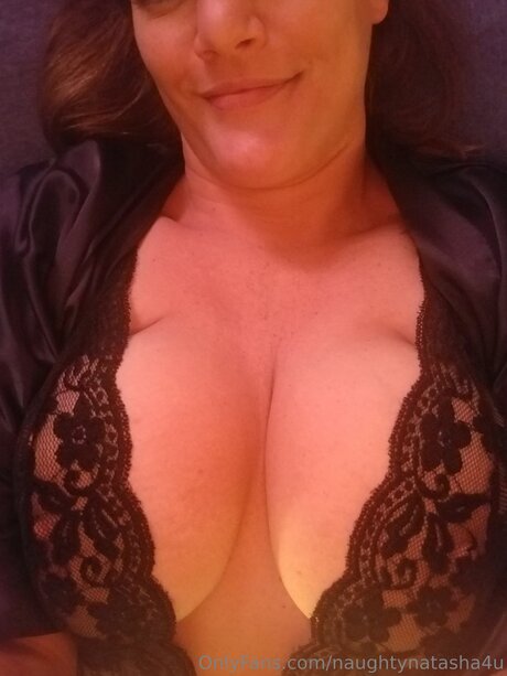 Naughtynatasha4u