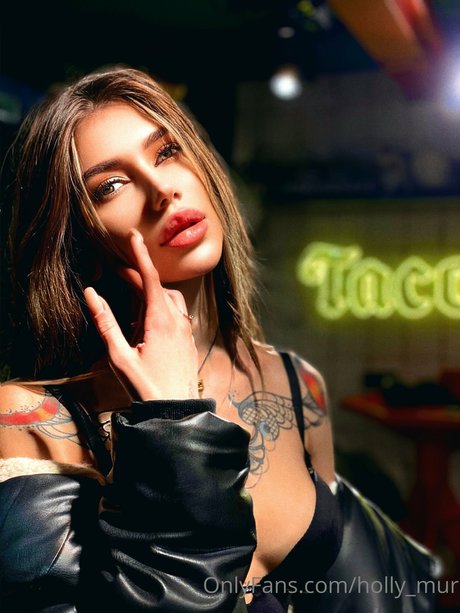 Holly Mur