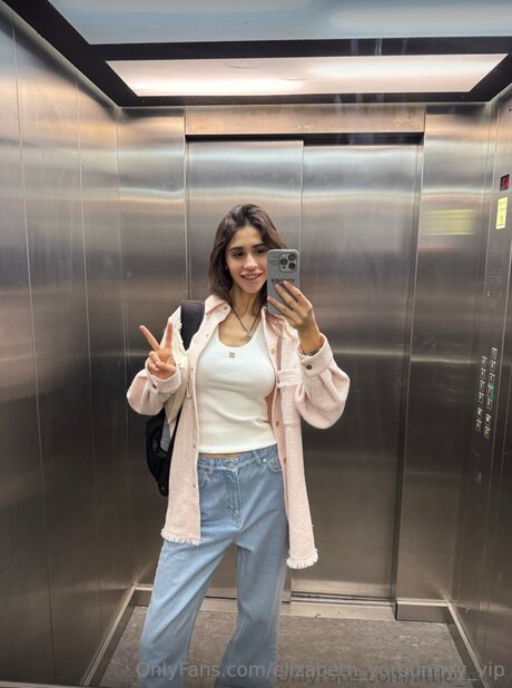 Elizabeth Yorbunnyy Vip