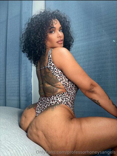 Professorhoneysangels