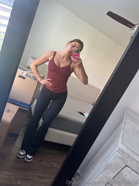 Katiecarlyle18