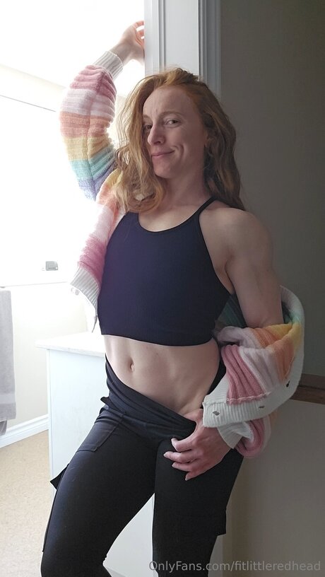 Fitlittleredhead