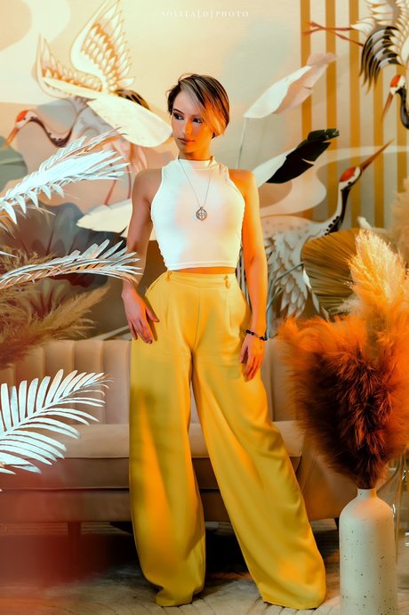 Thedaberrytwins Alex And Leah