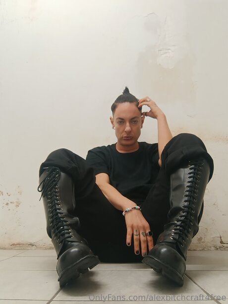 Alexbitchcraft4free