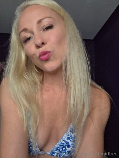 Ukcutegirlfree