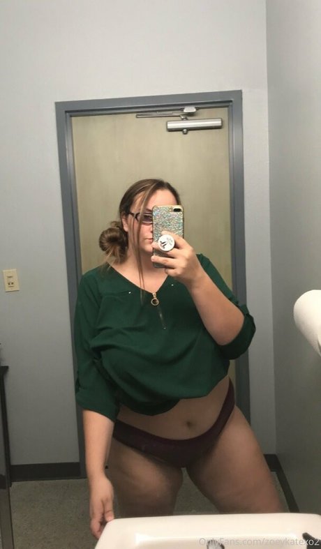 Zoeykatexo2
