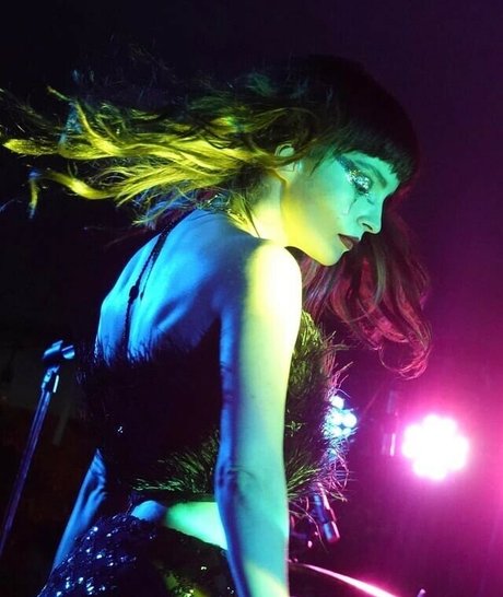 Lauren Mayberry