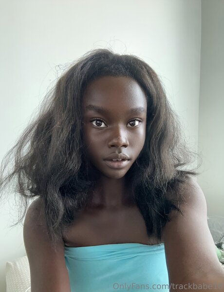 Trackbabe18