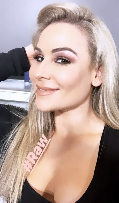 Natalya Neidhart
