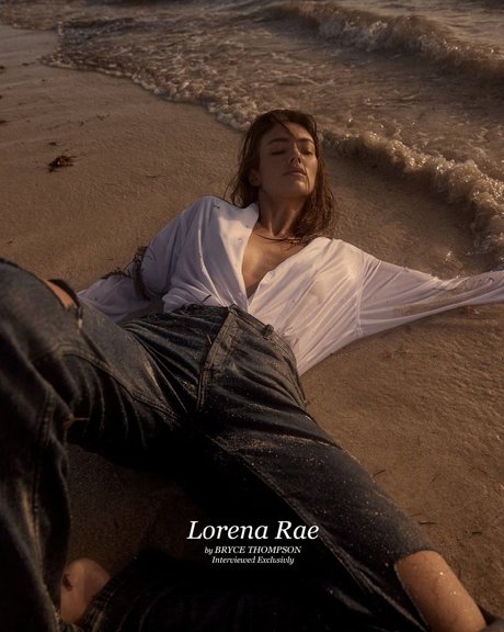 Lorena Rae