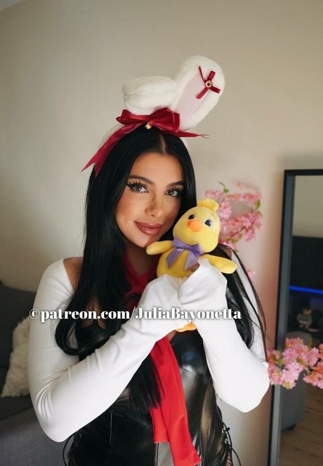 Julia Bayonetta