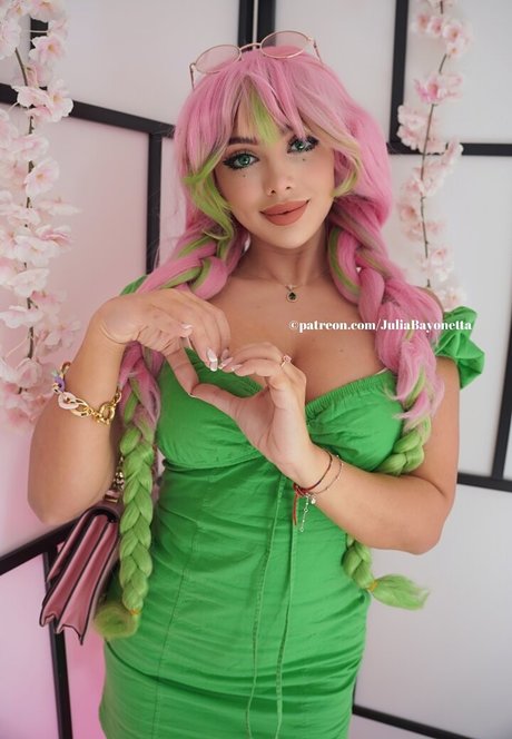 Julia Bayonetta