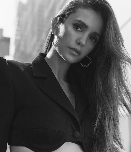 Nina Dobrev