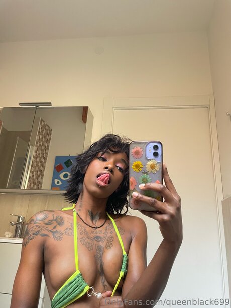 Queenblack699