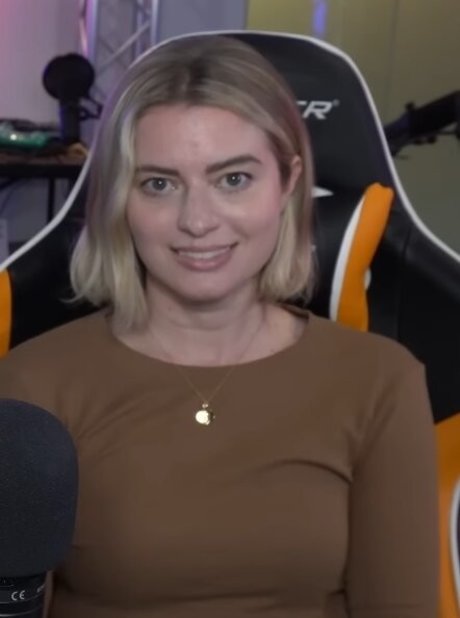 Elyse Willems