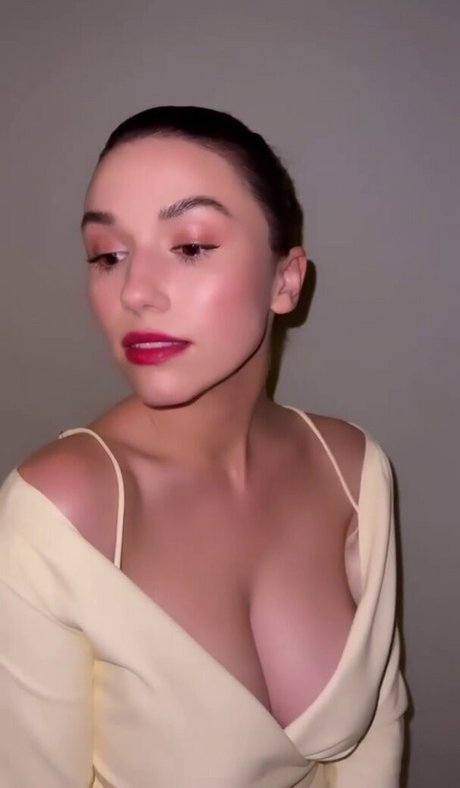 Grace Caroline Currey