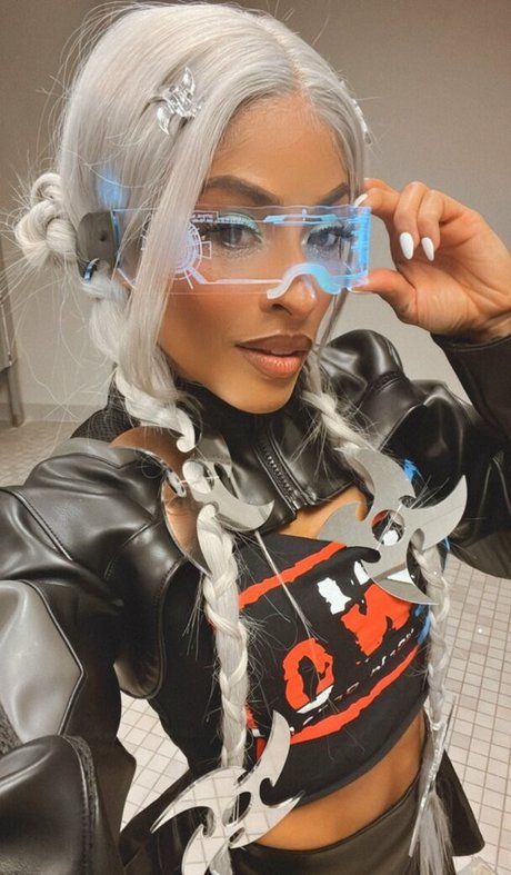 Zelina Vega
