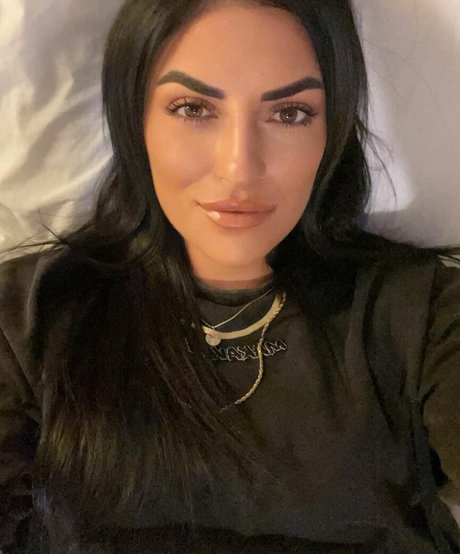 Sonya Deville