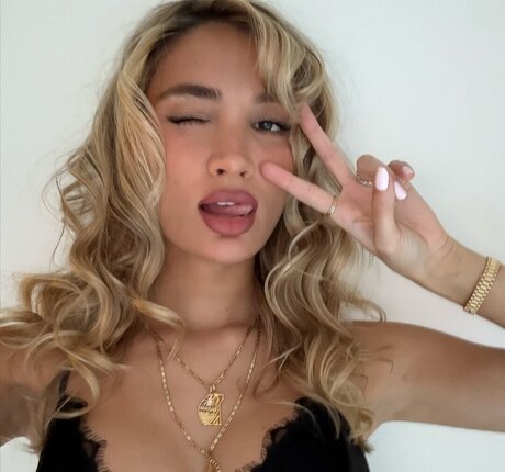 Pia Mia Perez
