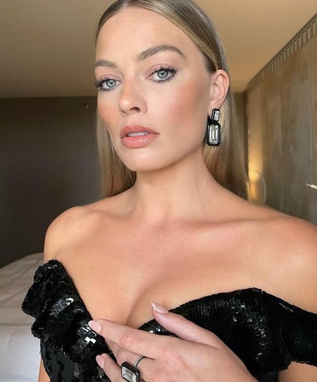 Margot Robbie