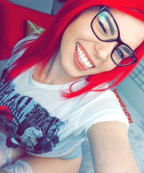 Scarlettfoxplay