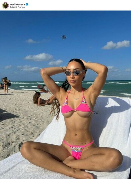 Eva Gutowski